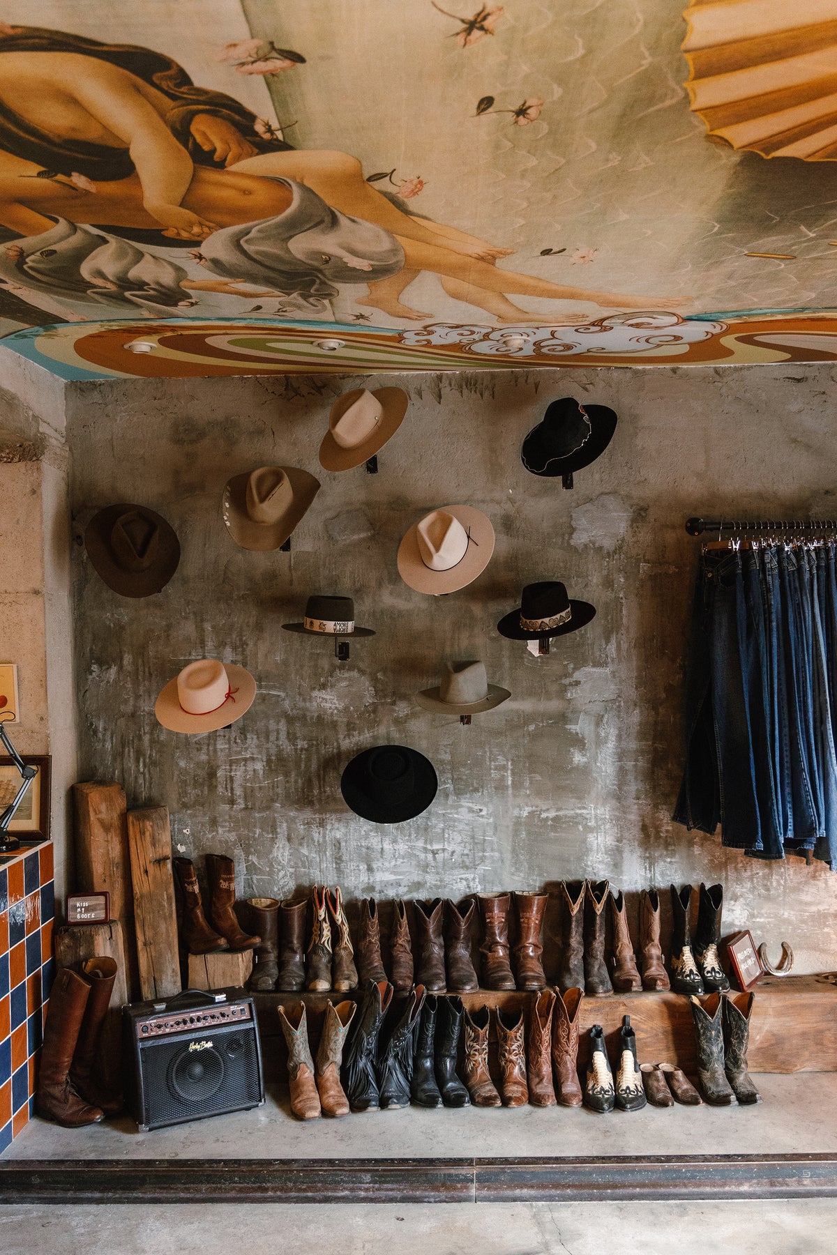 vintage store in mallorca